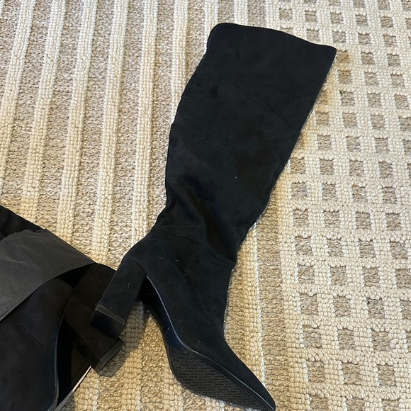 Marc Fisher High Rise Boots Black - Picture 5 of 6